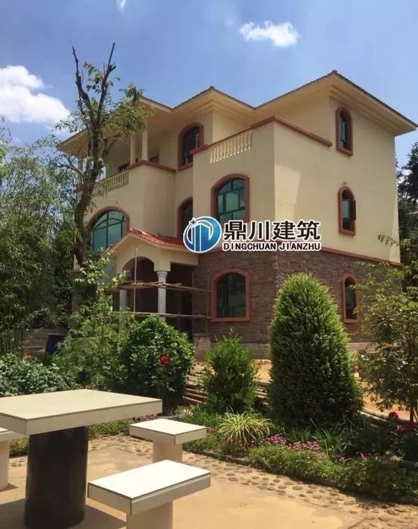 三層旋轉樓梯復式農村別墅建房案例，大氣漂亮得不像話！