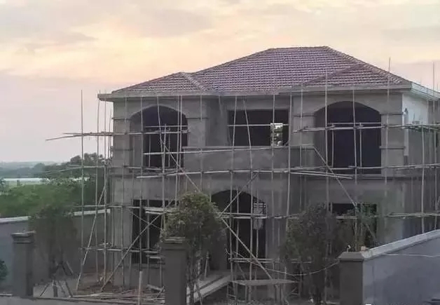 【案例】上市老總花70萬回村建起農(nóng)村別墅，種花養(yǎng)魚愜意生活！