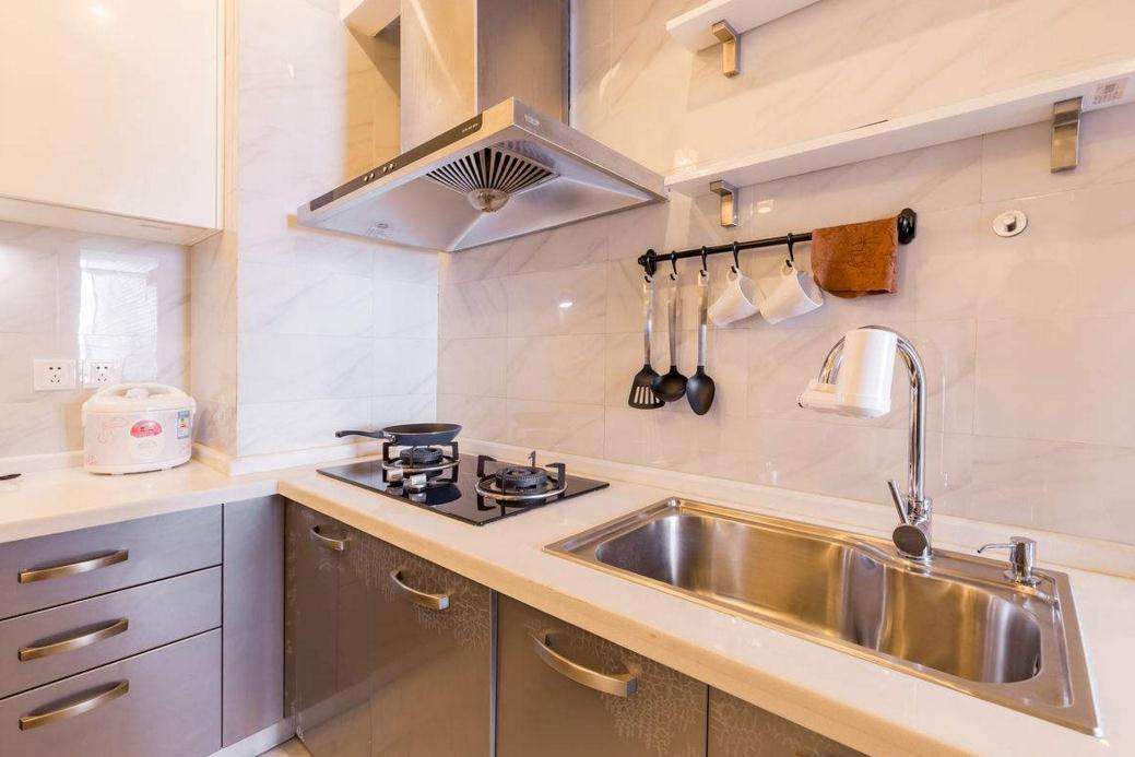 石英石櫥柜臺面如何選購？教你幾招辨別優(yōu)劣的好方法！