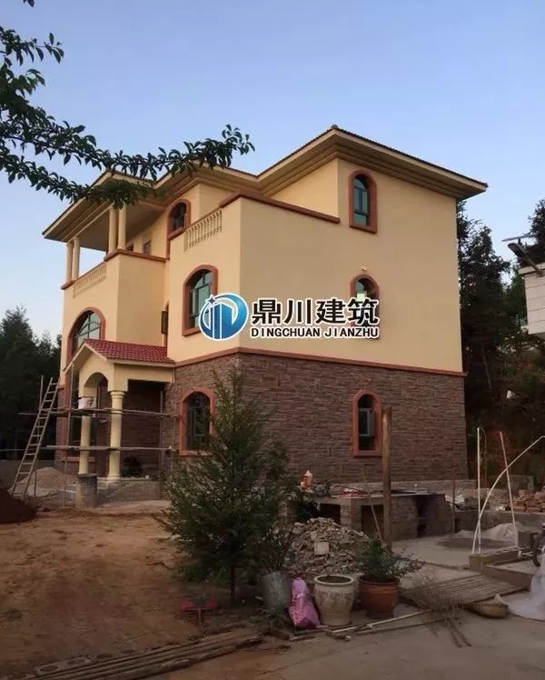 三層旋轉樓梯復式農村別墅建房案例，大氣漂亮得不像話！