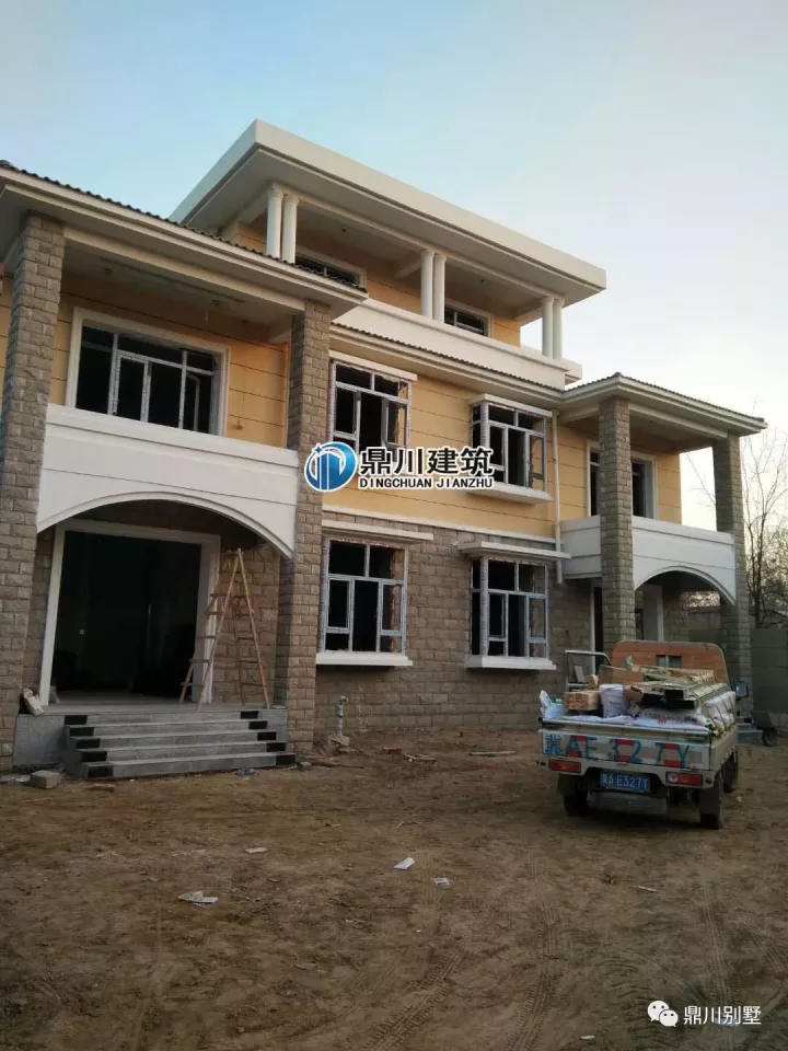 兄弟蓋雙拼別墅