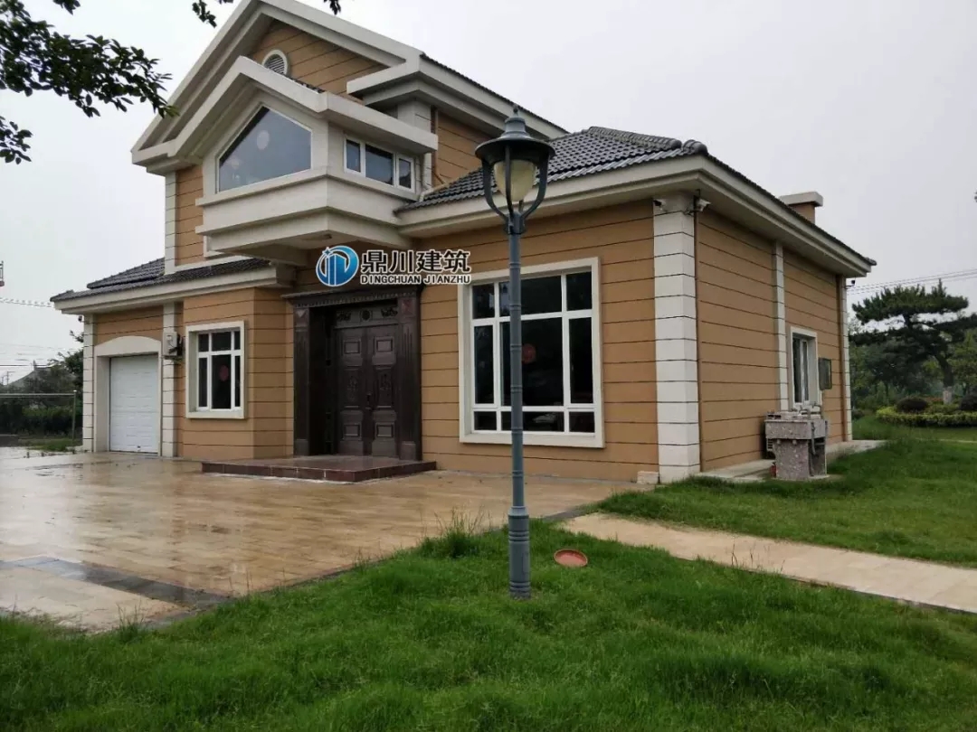 在農村照這樣建一款經典浪漫的美式小別墅，花草庭院皆相宜！