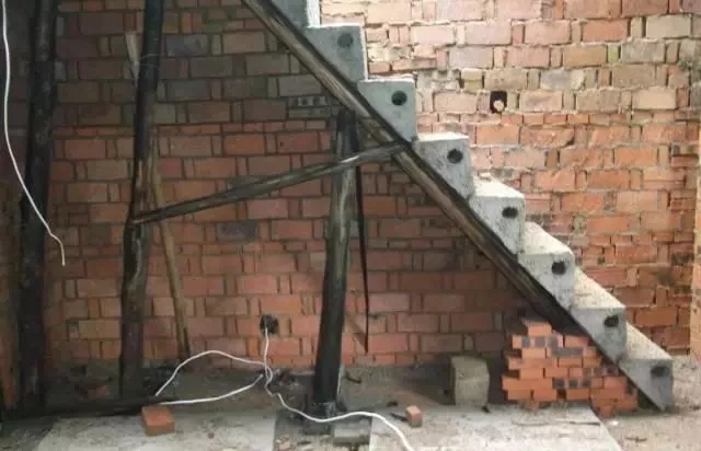 建房自述：一層帶閣樓自建房10萬搞定，養(yǎng)老真是很適合！