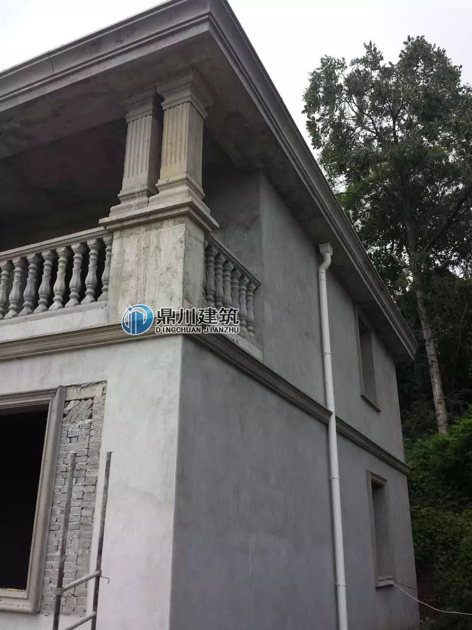 主體37萬的二層自建房設計，實拍美到爆，配上歐式構件更有檔次！