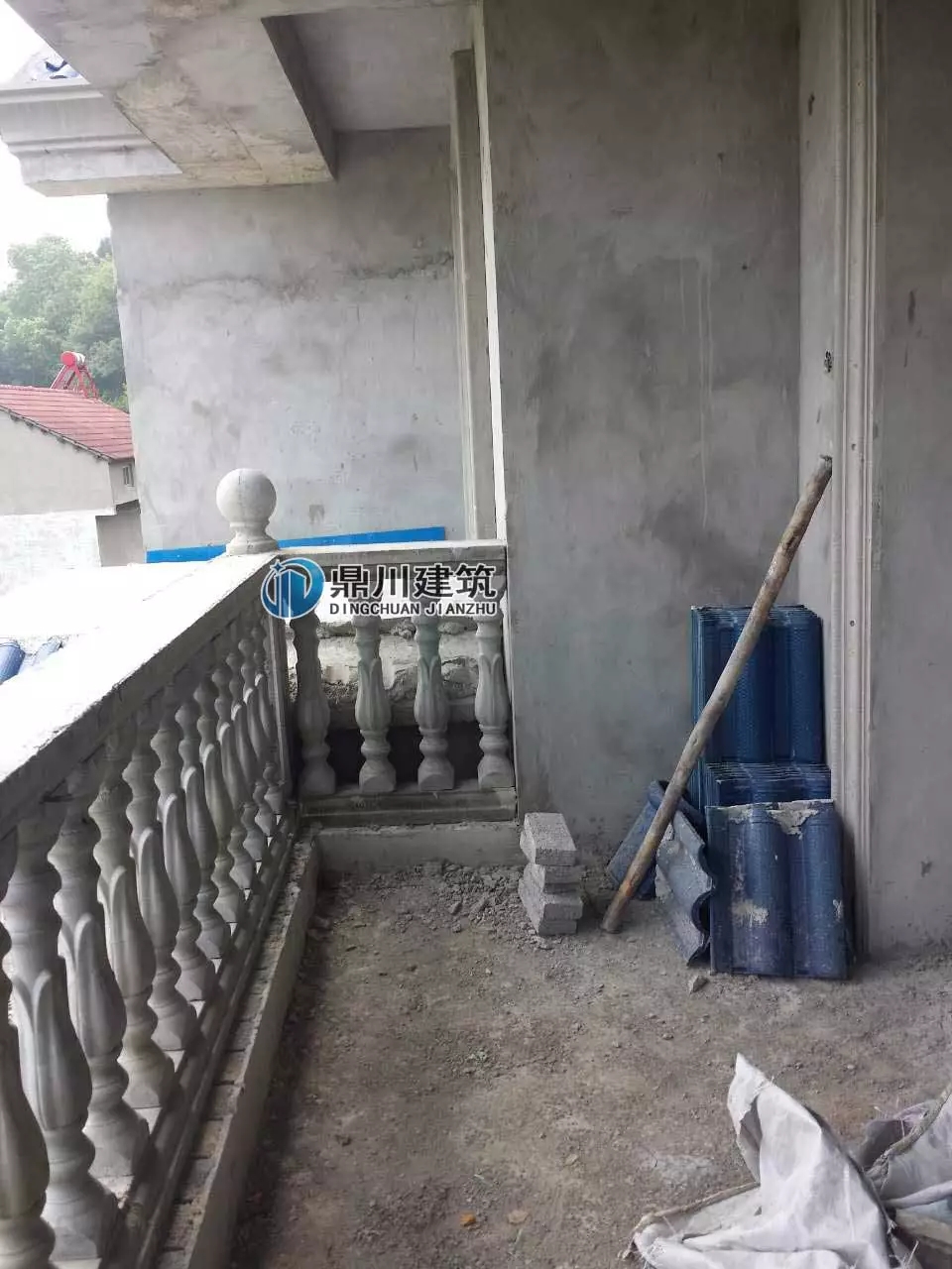 主體37萬的二層自建房設計，實拍美到爆，配上歐式構件更有檔次！