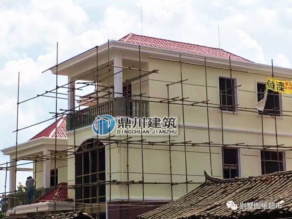 在城里28萬能買到7室4廳3衛1廚1露臺1車庫嗎？在農村建房就可以！